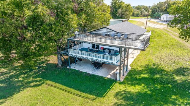 2520 Long Creek — Emerald Bay