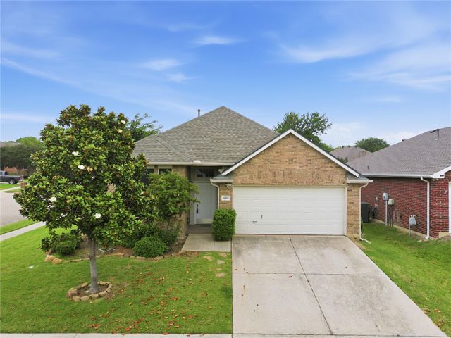 6803 Hillwood Dr — Woodbridge