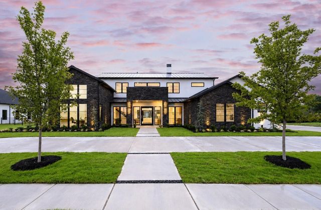 327 Longview Pl — Ridge Lakes Ph 2