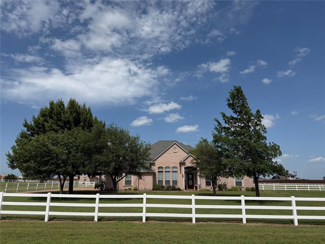 1009 Summerlin Dr — Summerlin Add Ph Two