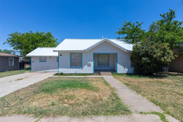 750 E North 12th St — Abilene Heights