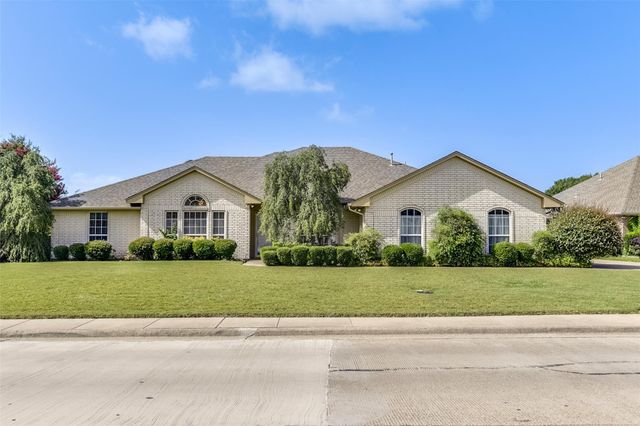 311 Northgate Dr — University Park Ph Ii-Rev