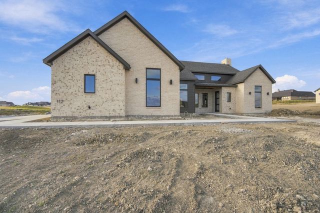 112 Aledo Heights Dr — Aledo Heights
