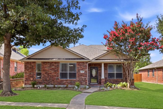 2929 Tangleglen Dr — Hickory Ridge Ph Two