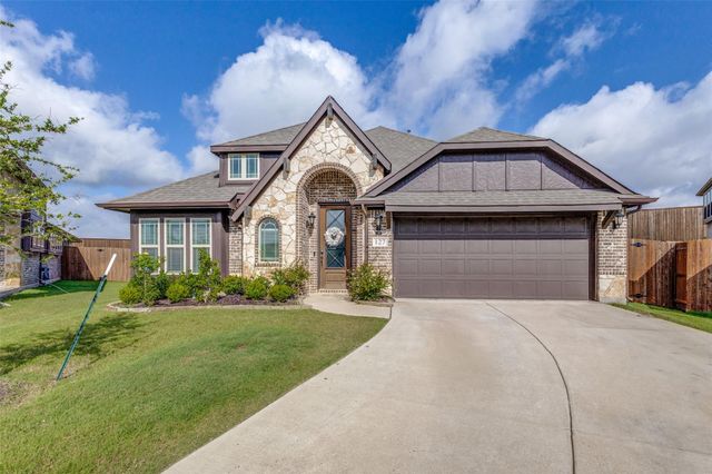 127 Woodlands