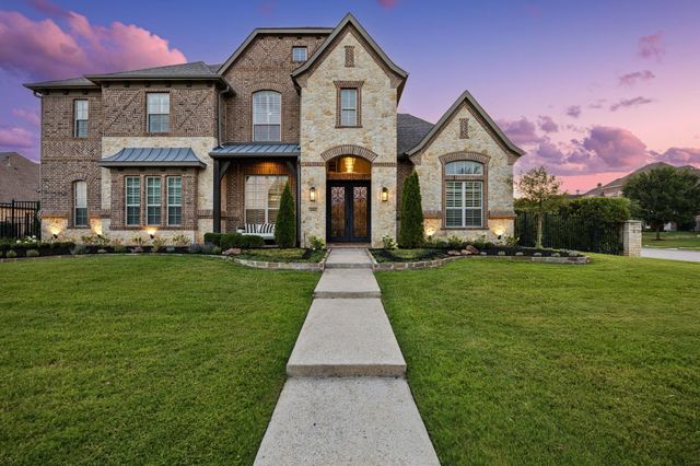 1008 Lexington Ter — Shady Oaks Add