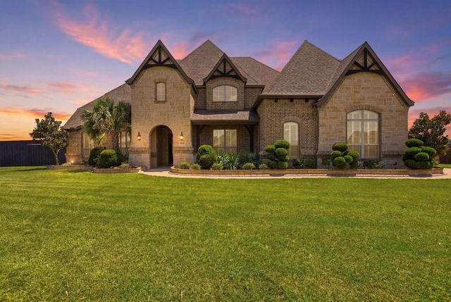 8260 Faithful Dr — Legacy Estates Ph 1