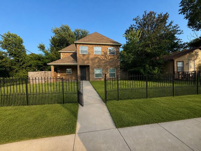 301 Mineral Wells St — Dewberry 2nd