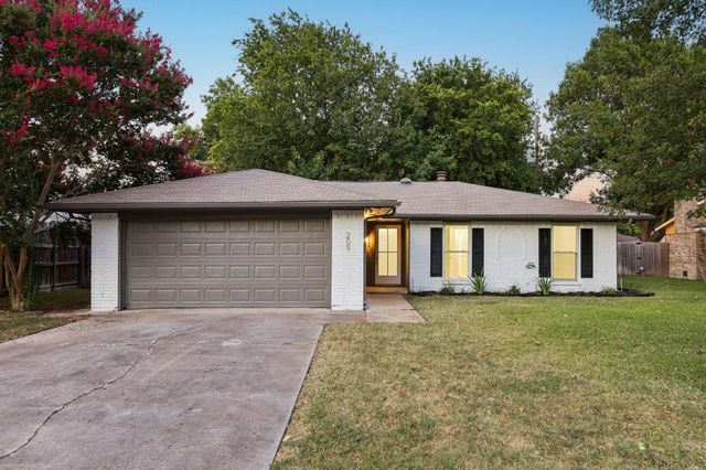209 Sioux St — Town & Country Village Brock Add