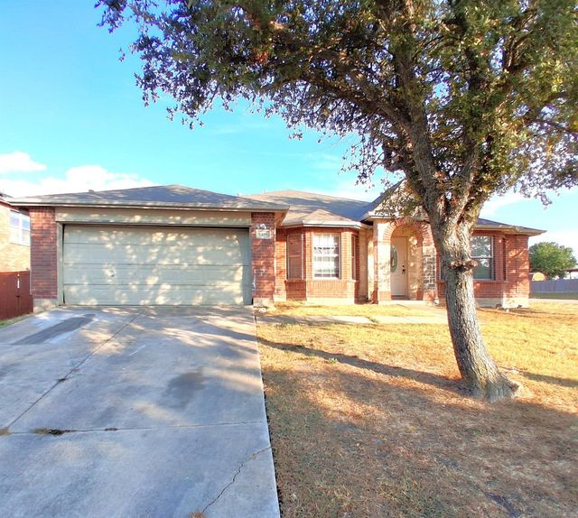 1200 Hampton Dr — Windmill Farms