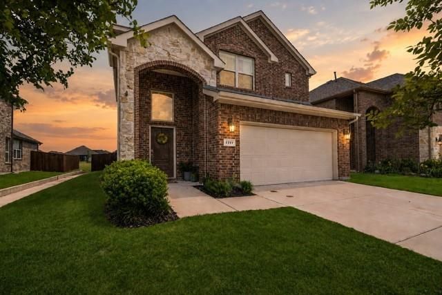 1717 Katelynn Ln — Anna Crossing Ph 7