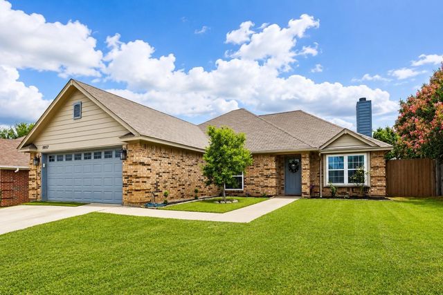 5957 Sundown Dr — Hilltop Add