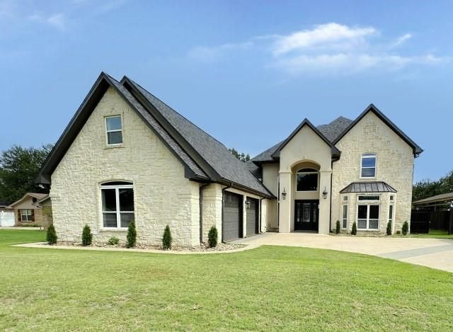 201 Casas Del Sur St — Laguna Tres Estate
