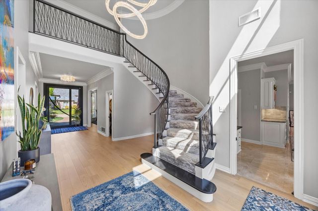 1107 Travis Ct — South Ridge Lakes Add