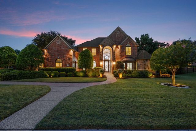 400 Indian Paintbrush Way — Southlake Woods Add