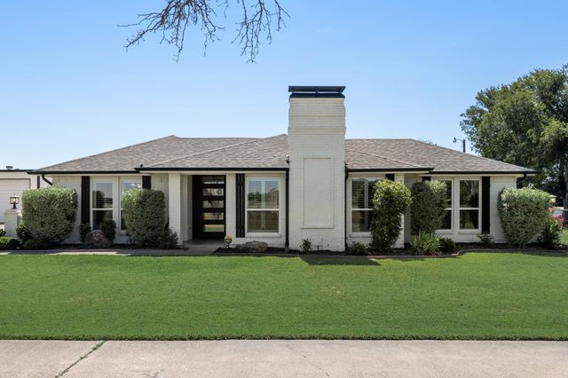 1301 Davis Ln — TB Findley