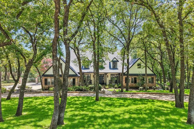1455 Hickory Ct — Timberknoll Estates Sub