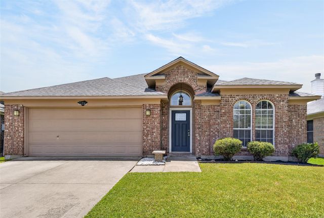 1025 Highland Station Dr — Highland Stationsaginaw