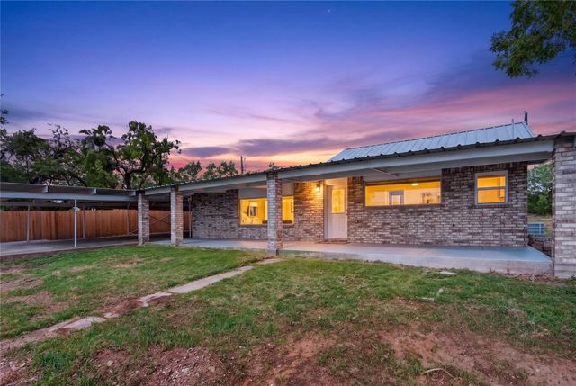 546 Apache Ln — Lake Fort Phantom