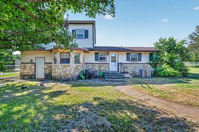 6709 County Road 527 — none