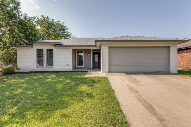 6348 N Park Dr — Quail Meadows Estates