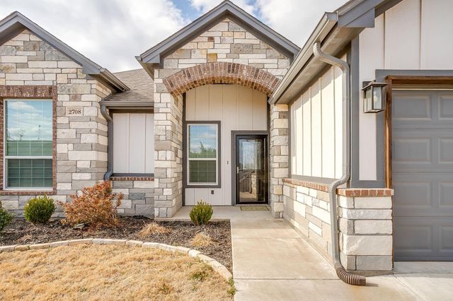 2708 San Gabriel Dr — Canyon Creek III