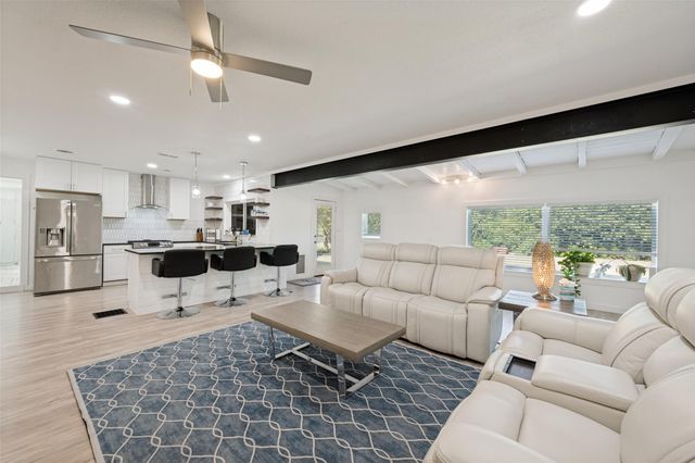 4708 Holiday Ln E — North Richland Hills Add