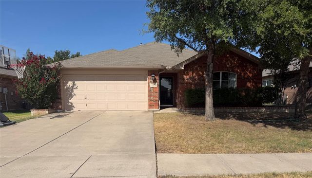 224 Spring Hollow Dr — Spring Creek Saginaw