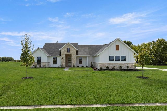 2330 Oak Knoll Dr — Estates of Palmer