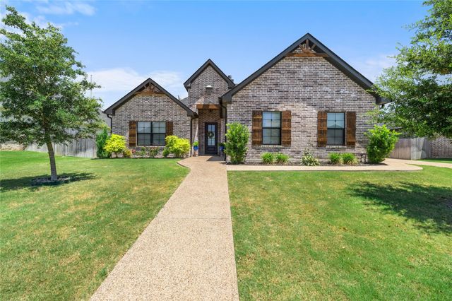 932 Gallant Fox Rd — Moonlight Park Ph 2