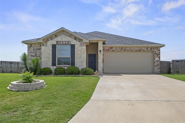 953 Aurora Grove