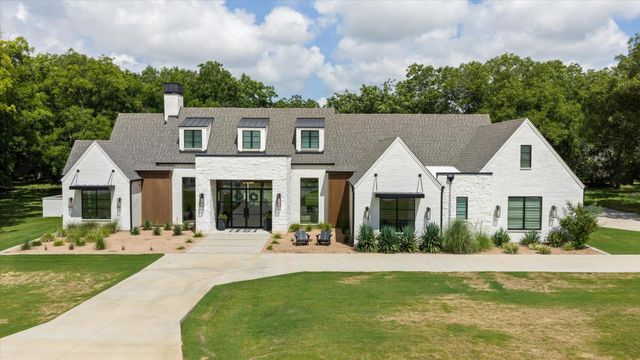 8013 W Landings Rd — Pecan Plantation