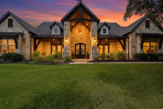 600 W Hill Dr — West Hills Estates