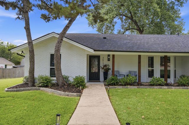 5912 Quails Path — Briarwood Colleyville