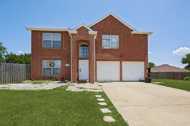 705 Bluebonnet Dr — Bluebonnett Acres
