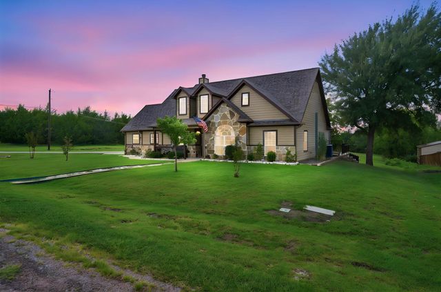 11 Lopez Dr — Cedar Hill Estates