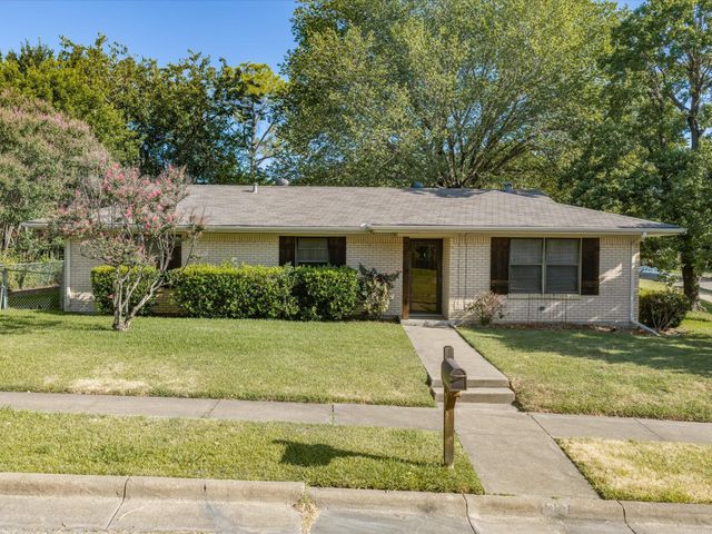 1313 Crestridge St — Sunset North #3
