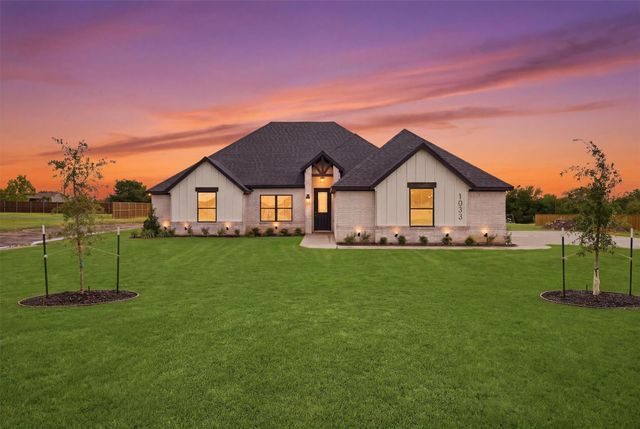 1033 Uplift Dr — Elevation Estates
