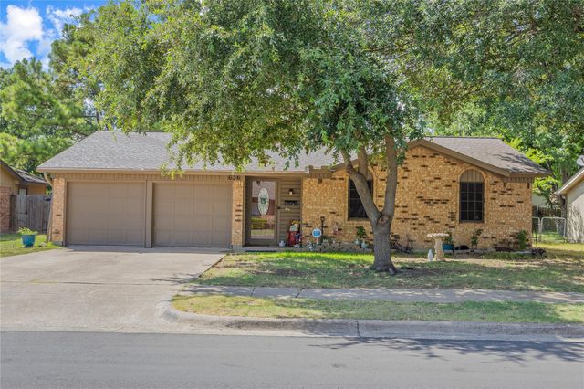 636 Sue Ann Ln — Pleasant Manor Estates