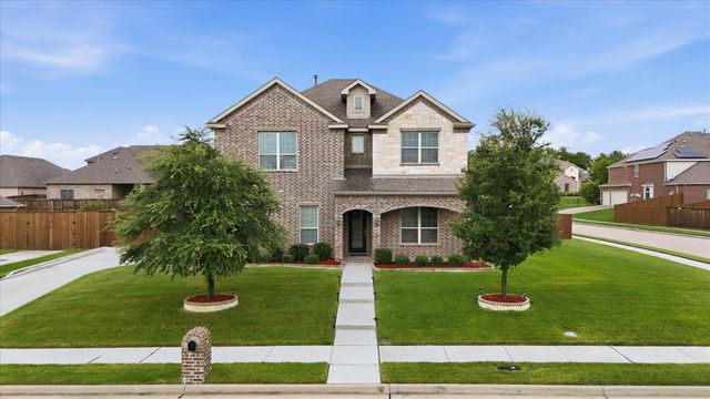 3033 Charing Cross Rd — Windermere Estates