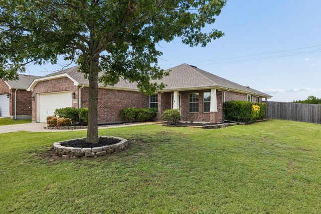 743 Cedar Cove Dr — Creekview Add