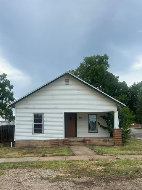340 Walnut