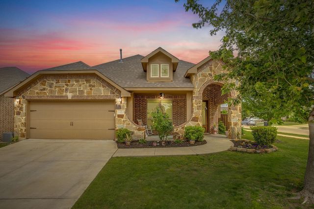 1033 Rustic Oak Way — Oak Vly Estates Ph 19 & 20