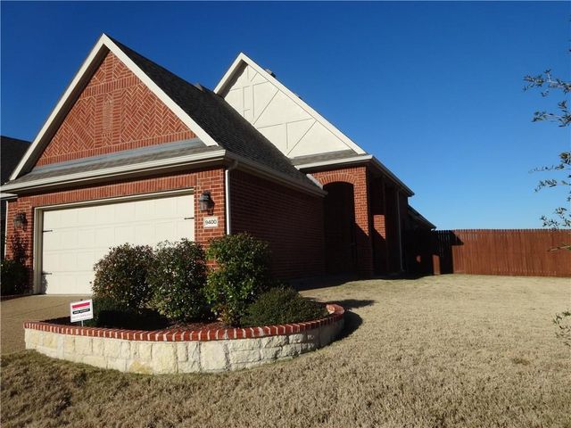 9400 Deerhurst