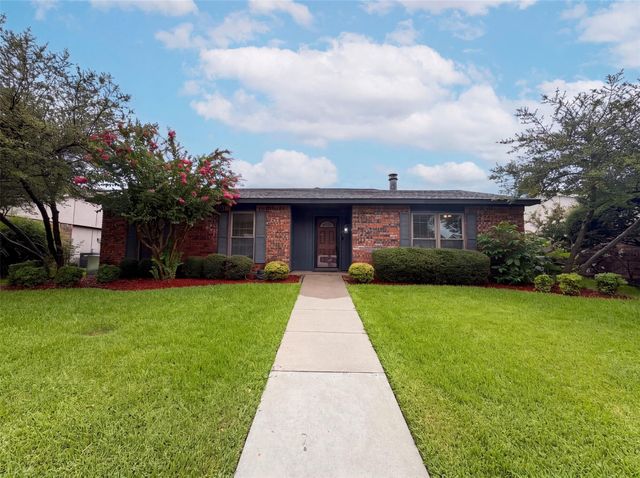 530 Shadowcrest Ln — Willowood 01