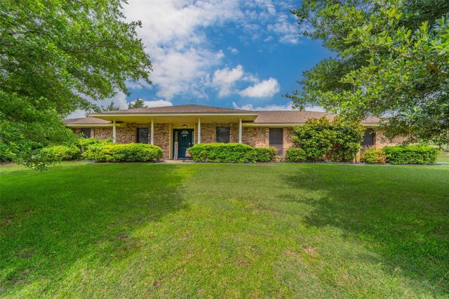 5011 Springbrook Dr — Springbrook Estate