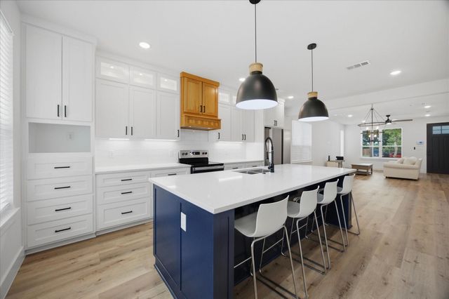 503 Bradshaw St — Dewberry 2nd