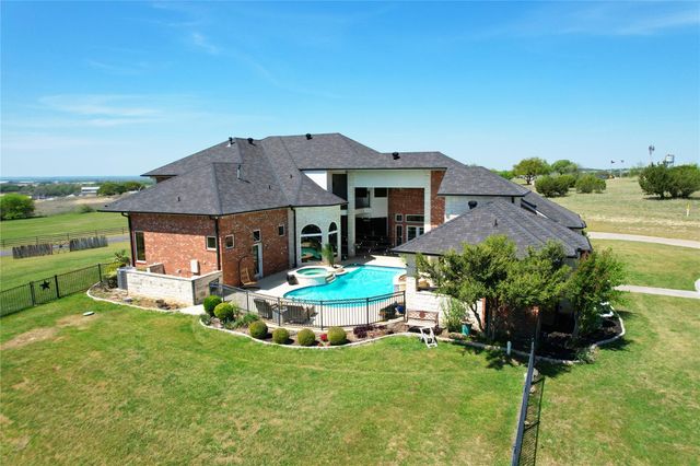 127 Eagle View Ct — Comanche Crossing