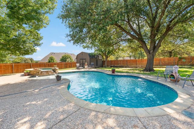 7500 Parker Dr E — Oakwood Country Estates