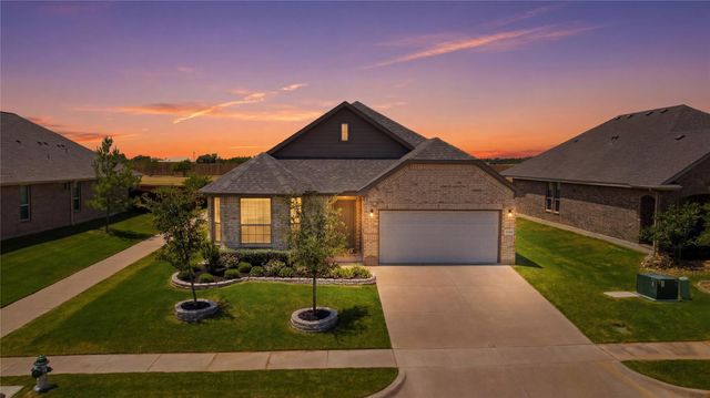 1500 Seabiscuit Dr — Saratoga Ph 2-A